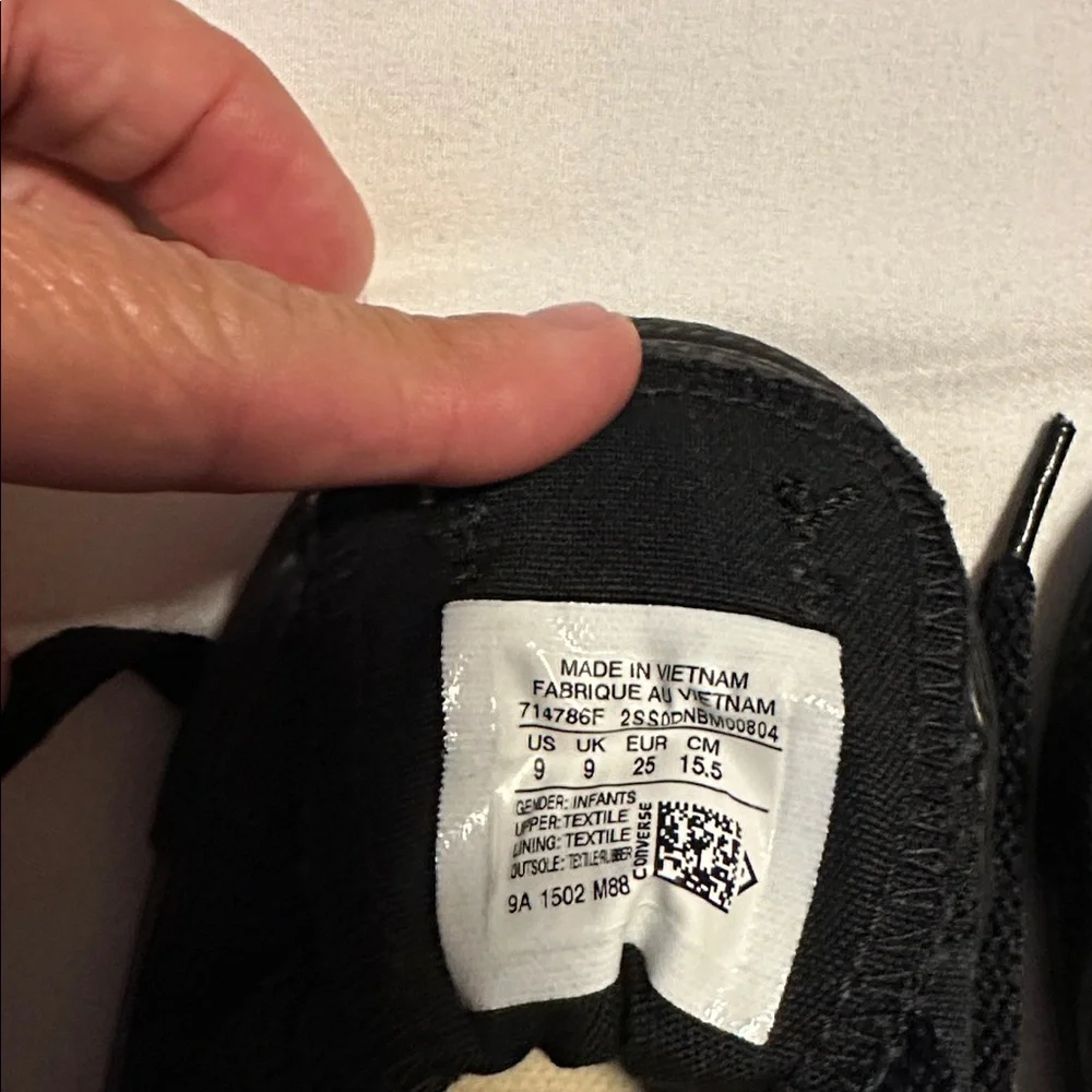 Converse Kids Classic Black Sneakers